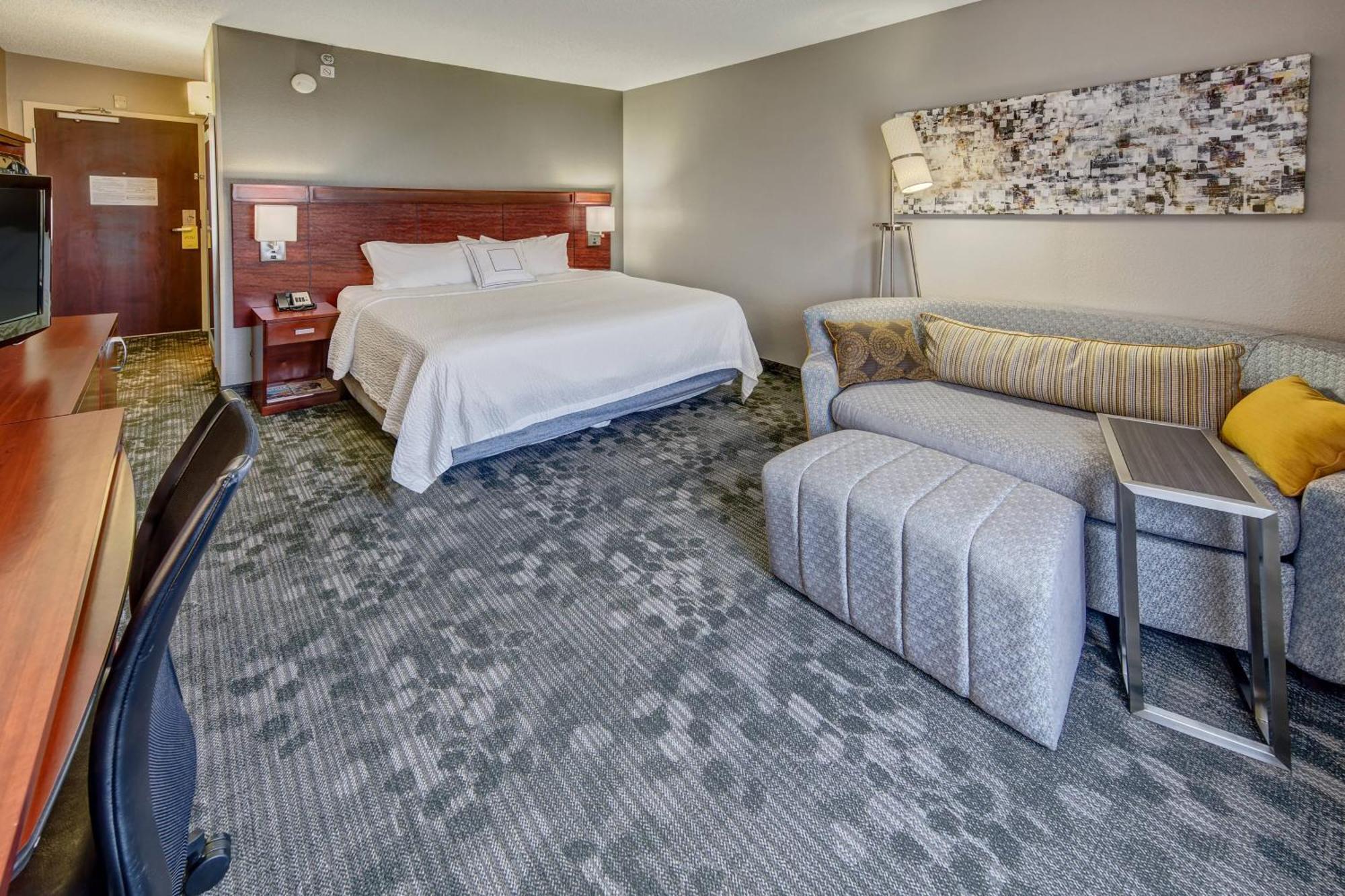 King Room with Sofa Bed,1357456640:JPEG